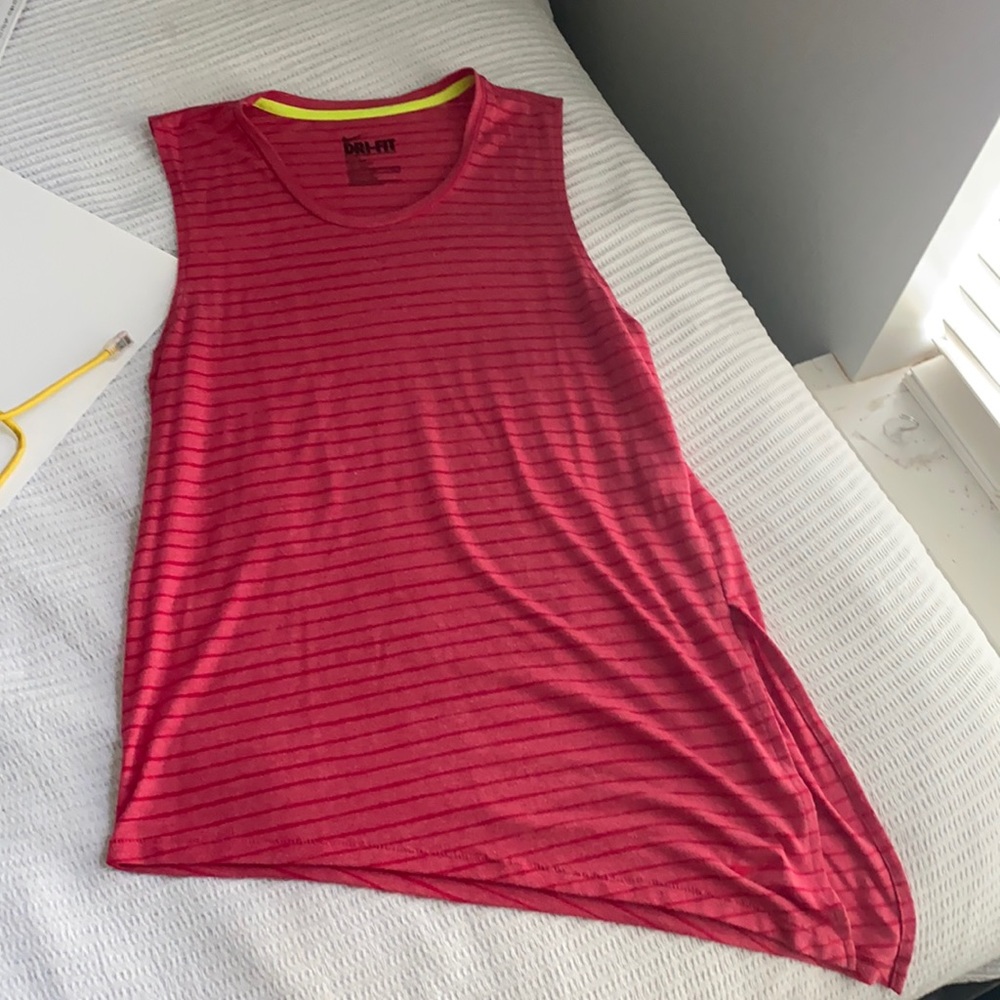 Nike tank